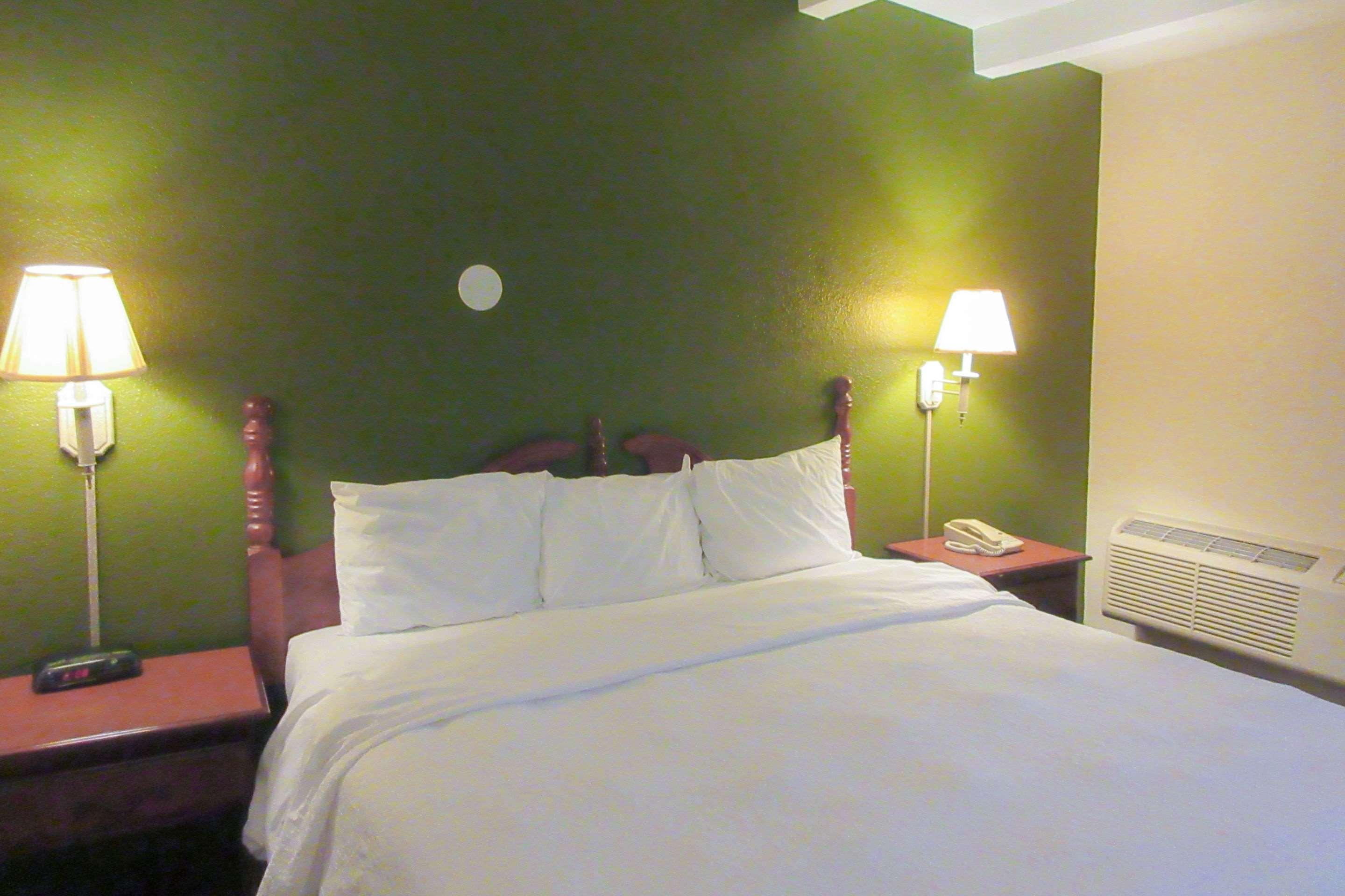 Rodeway Inn Zanesville Esterno foto